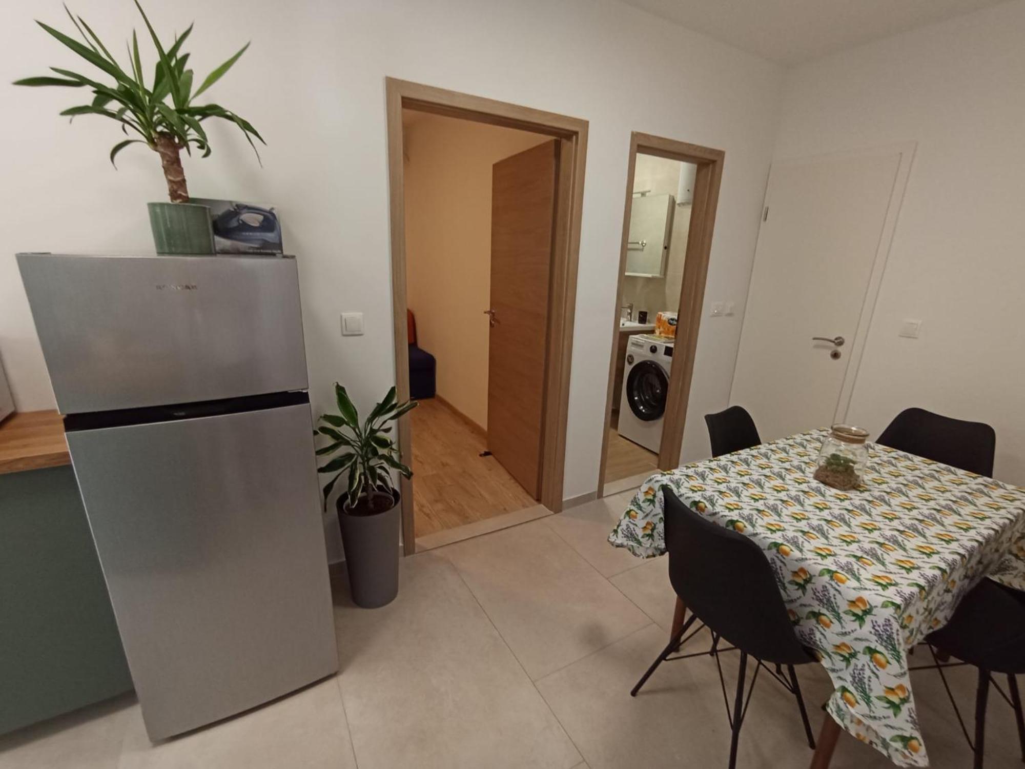 Family Apartments Leona Makarska Exterior foto