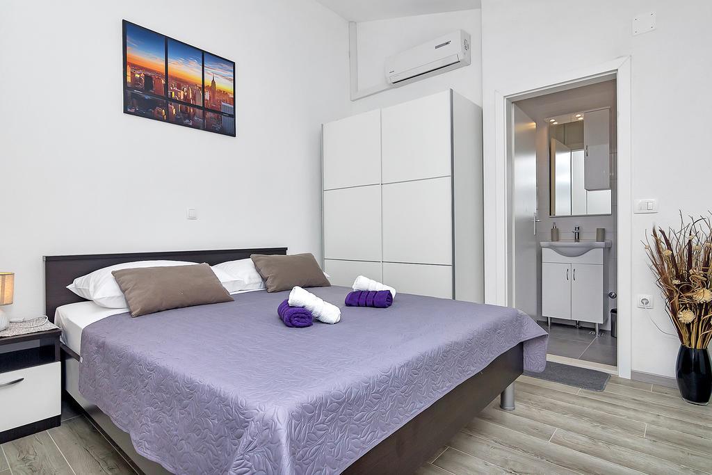 Family Apartments Leona Makarska Exterior foto