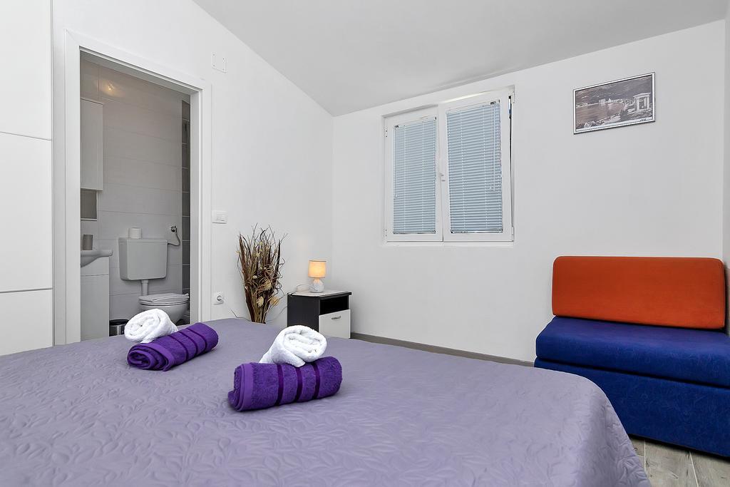 Family Apartments Leona Makarska Exterior foto
