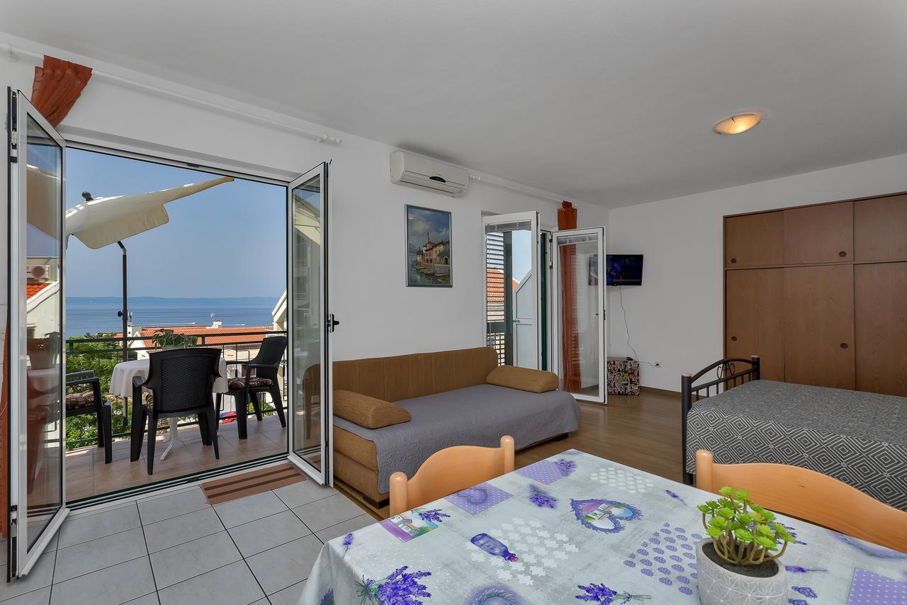 Family Apartments Leona Makarska Exterior foto