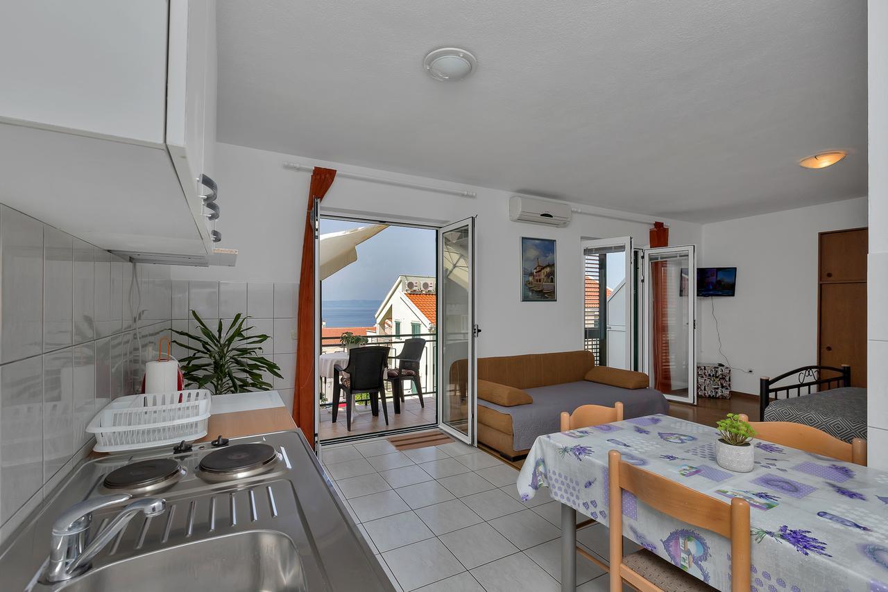 Family Apartments Leona Makarska Exterior foto