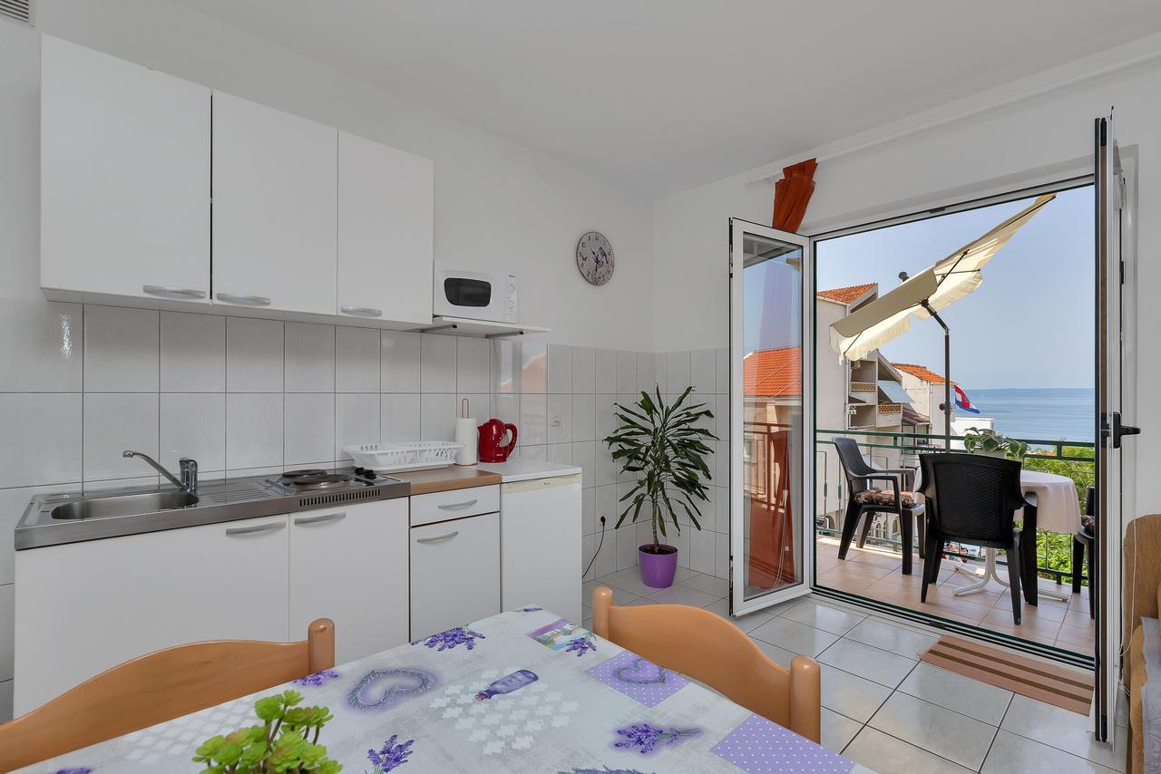 Family Apartments Leona Makarska Exterior foto