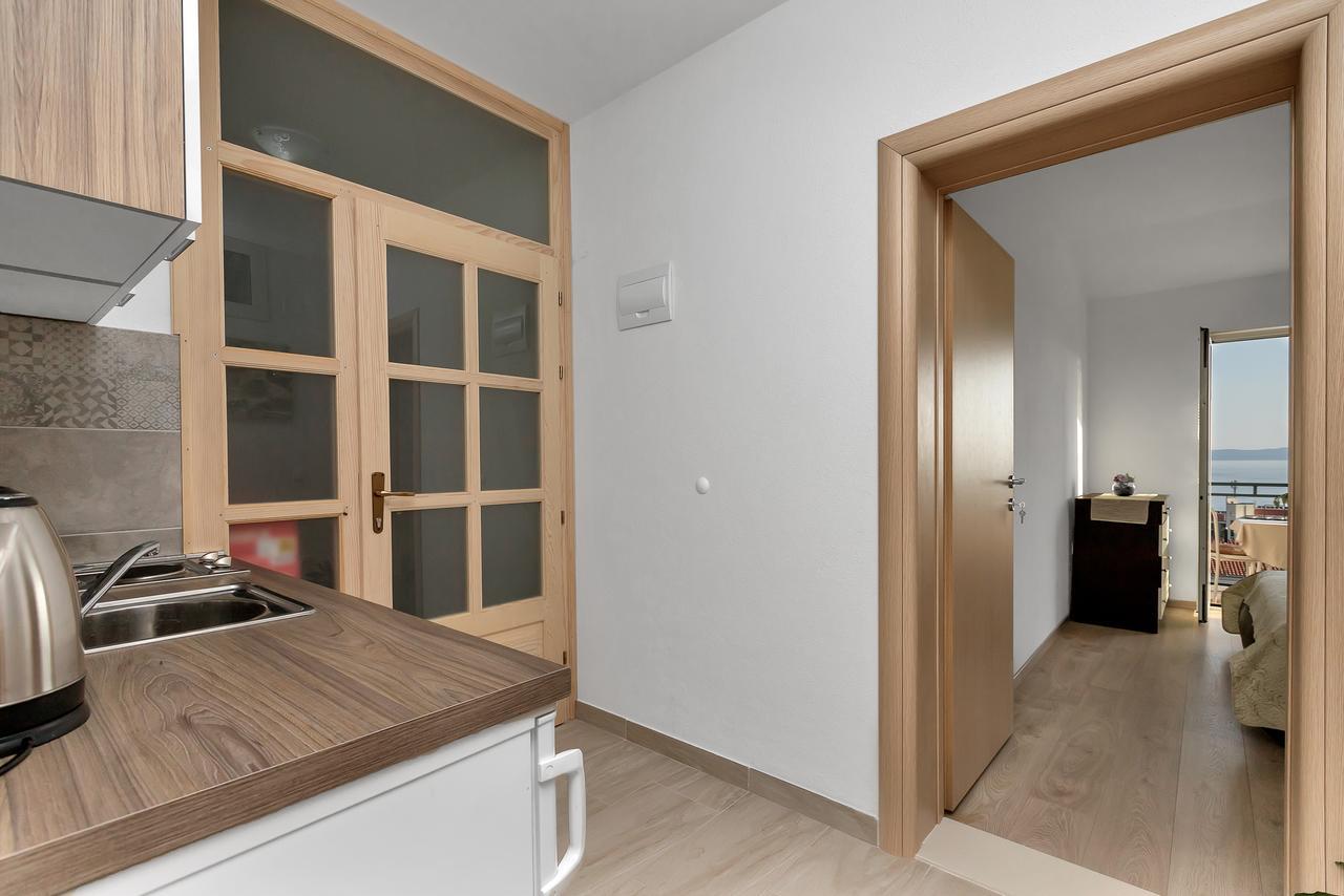 Family Apartments Leona Makarska Exterior foto
