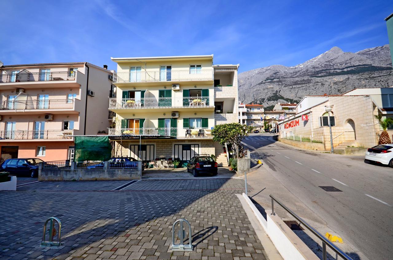 Family Apartments Leona Makarska Exterior foto